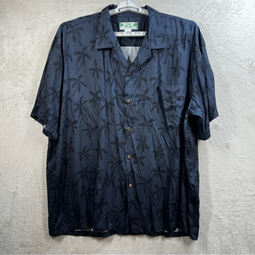 Two Palms‎ Rayon Hawaiian Shirt Men’s 2XL Black Palm Trees Resort Beach Tropical